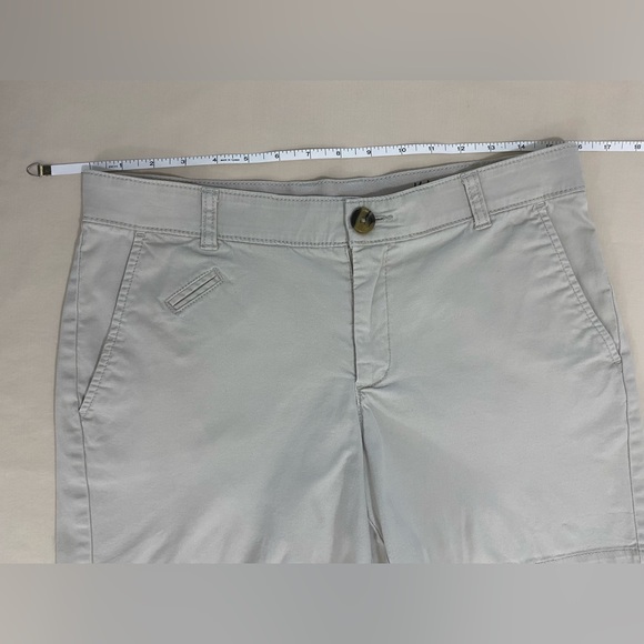 Dockers khaki shorts.  EUC - Picture 6 of 8